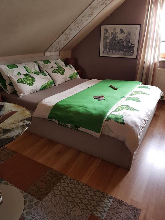 Pension Buetterich Apartamento Husum  Exterior foto