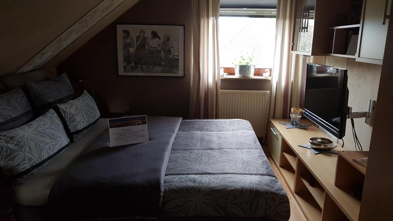 Pension Buetterich Apartamento Husum  Exterior foto